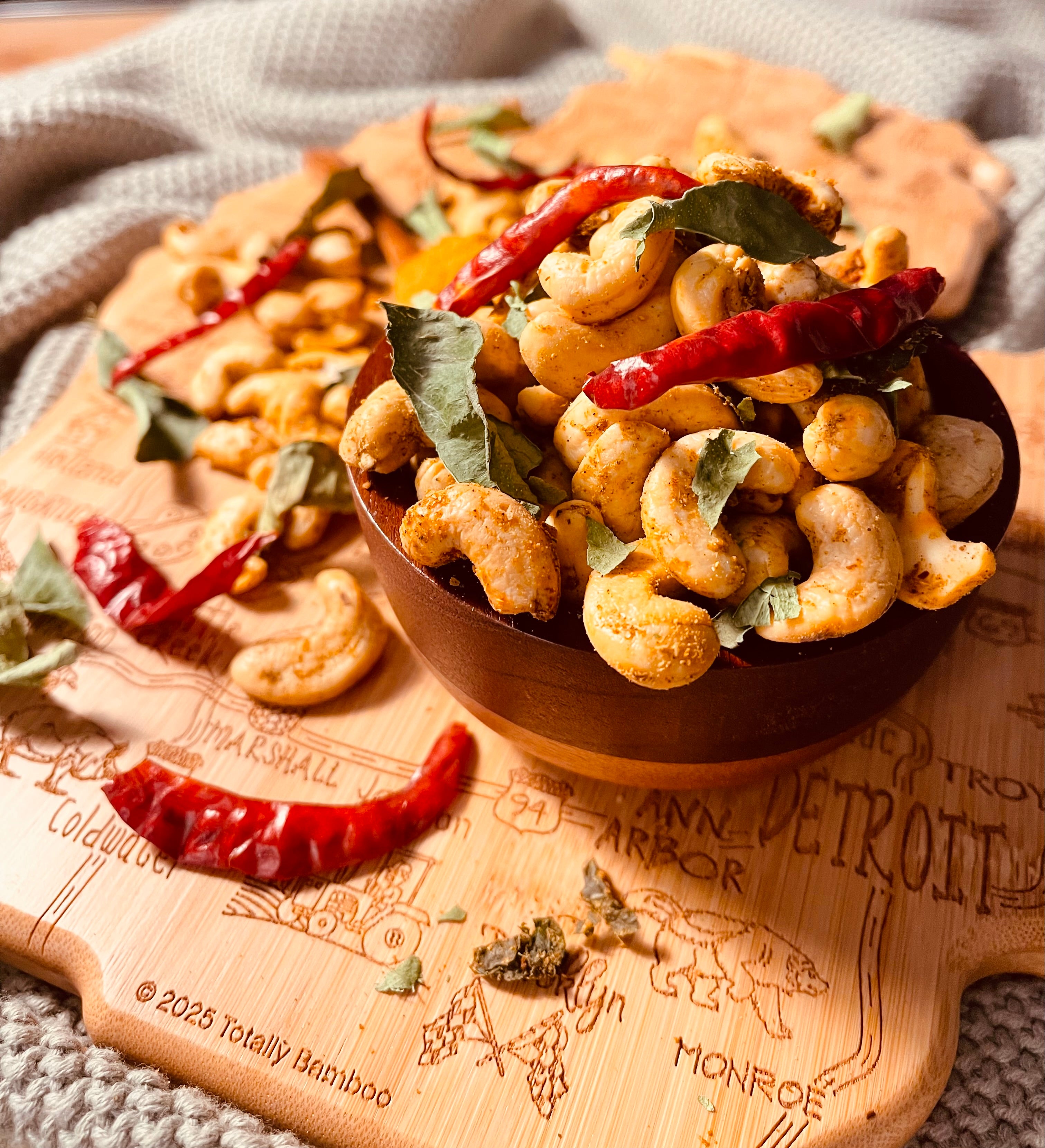 Curry Kick Cashews